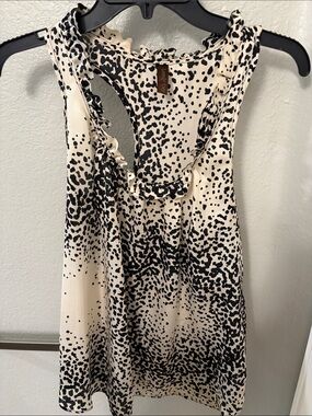 Lovely Day Black and Cream Ruffle Sleeveless Blouse